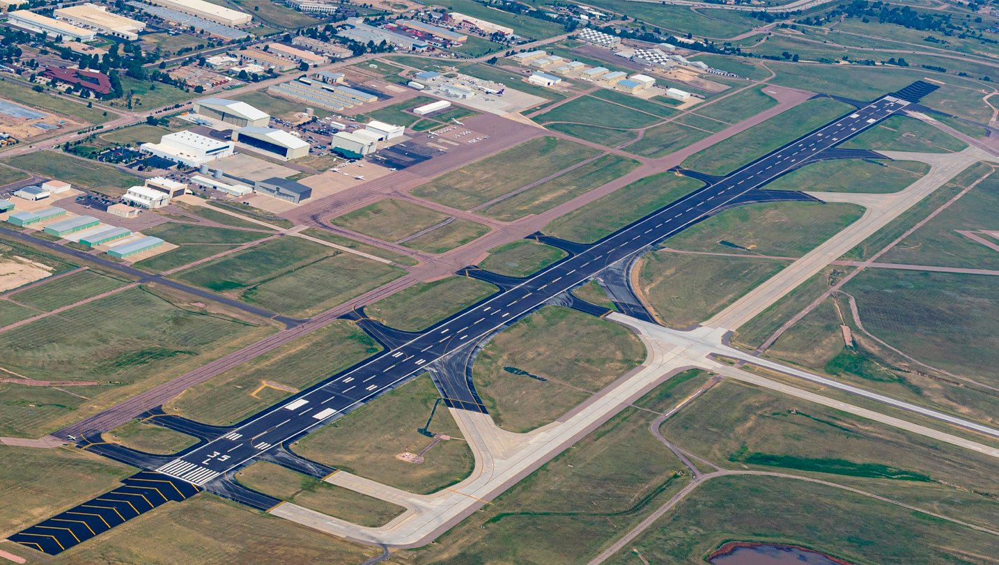 DEN Runway 17R-35L